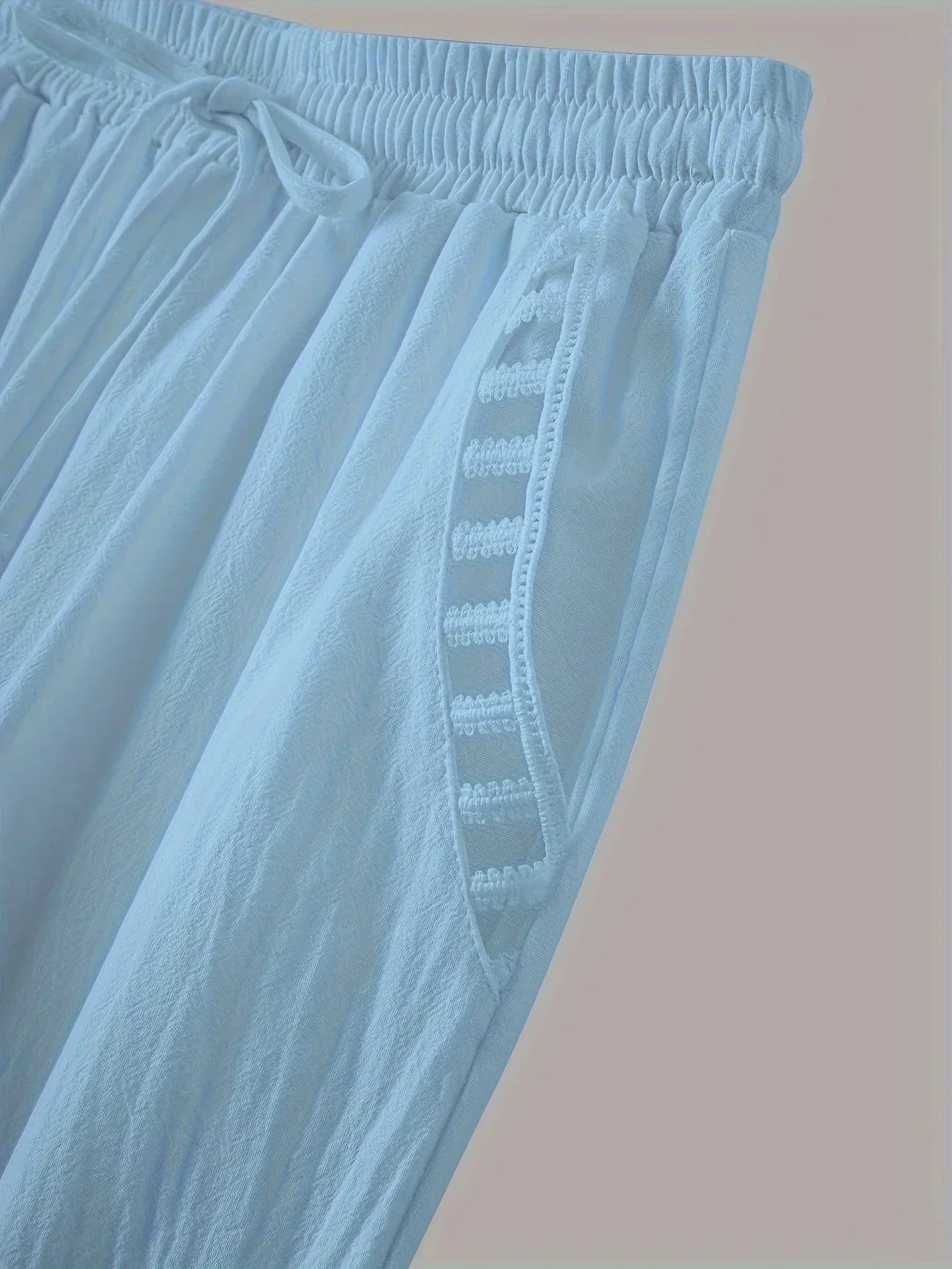 Vilma™ - Contrast Trim Cropped Pants