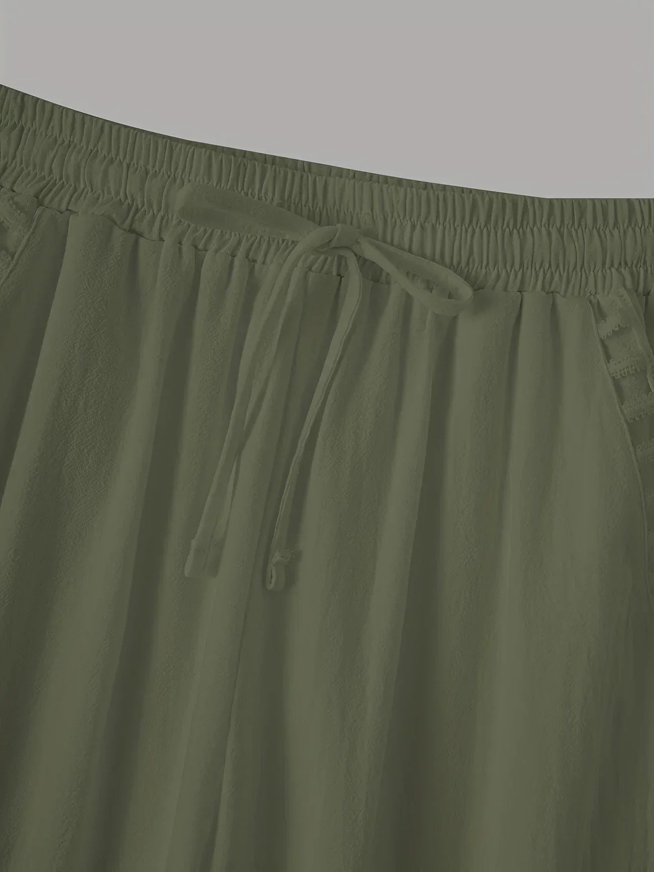 Vilma™ - Contrast Trim Cropped Pants