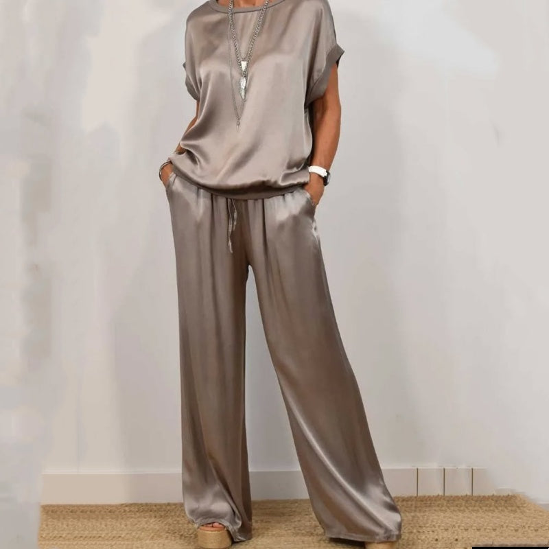 Vienna™ - Two Piece Set